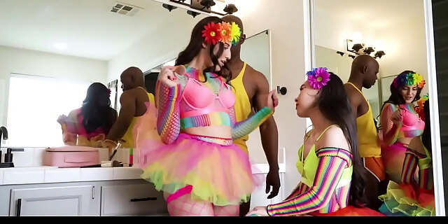 anal,blowjob,creampie,doggystyle,fantasy,fetish,hardcore,milf,sex,stepmom,taboo,teen