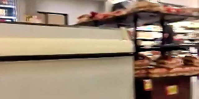 amateur,ass,big ass,exhibitionist,milf,miniskirt,public,real,skirt,upskirt,wife