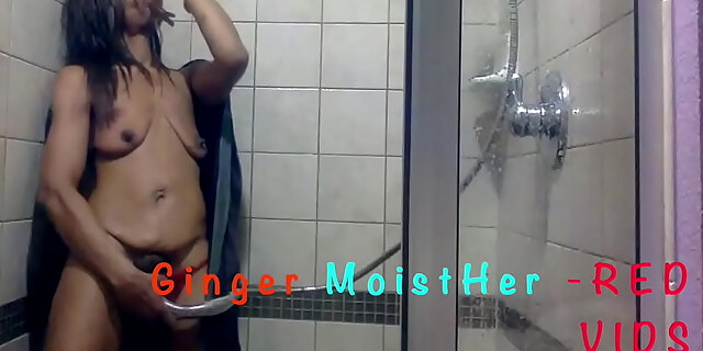 blowjob,mature,milf,red,slim,tease