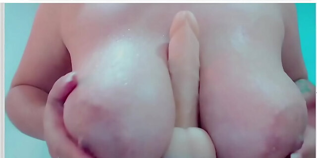 babes,big tits,boobs,masturbation,webcam