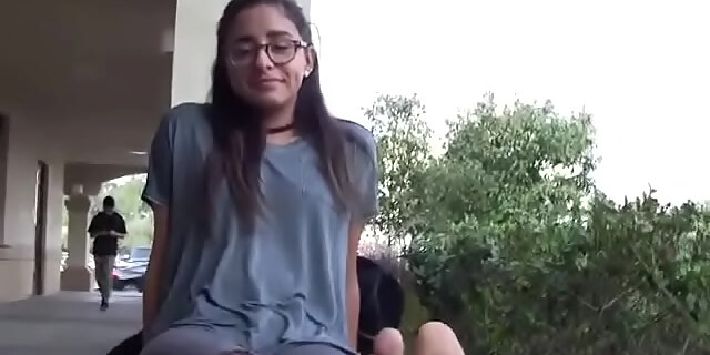 beautiful girl,feet