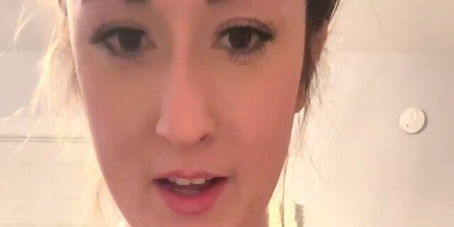 amateur,bbw,blonde,boobs,milf,softcore,solo,webcam