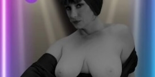 amateur,big tits,boobs,mature,milf,mom,old,pawg,solo