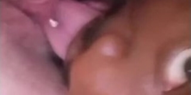 amateur,bbw,licking,pussy