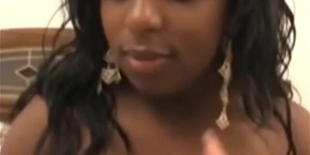 amateur,blowjob,blowjobs,cougar,cumshot,cumshots,ebony milf,handjobs,homemade,milf,real,sex