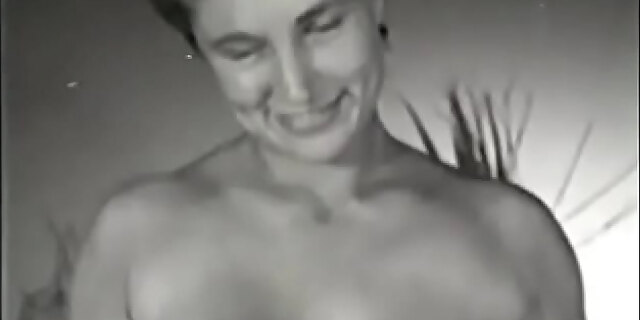 big ass,blonde,boobs,gorgeous,juicy,milf,model,natural tits,outdoor,solo,tight,vintage