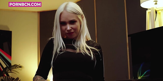 beauty,big tits,blonde,boobs,busty,chubby,chubby blonde,hardcore,masturbation,molten,real,rough,solo,teen