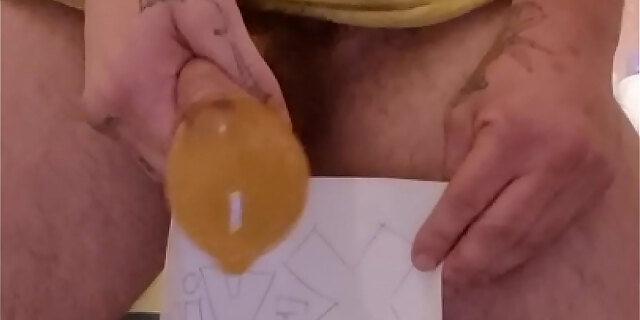 homemade,masturbation,pissing,solo