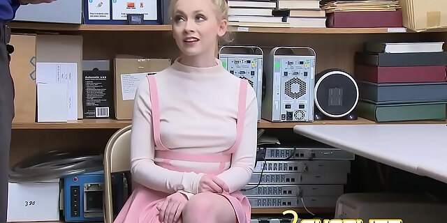 babes,blowjob,caught,cute teen,petite,pornstar,pussy