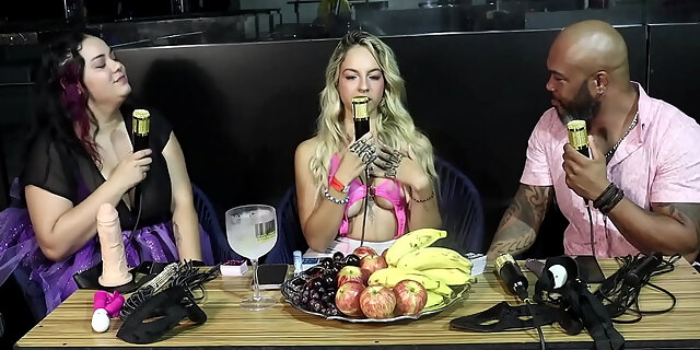 anal,blonde,car,molten,oral,sensual,sex