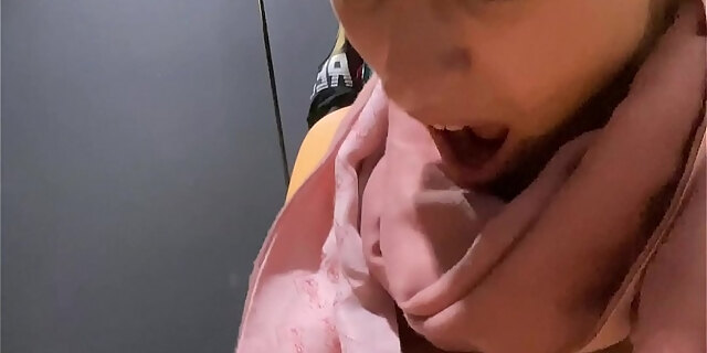 amateur,blonde,dress,fingering,german,masturbation,orgasm,public,pussy,real,solo,tight pussy,wet pussy