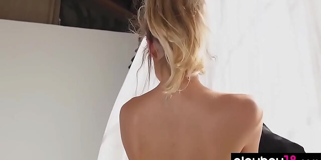 babes,big tits,boobs,busty,molten,natural tits,perfect,pussy,shaved pussy,solo