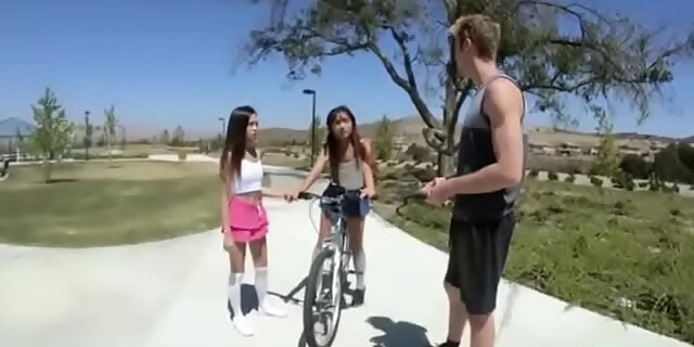 asian teen,tiny