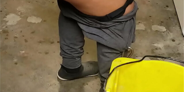 bbw,big ass,big tits,boobs,latina,molten,pawg,pissing,public,pussy,real